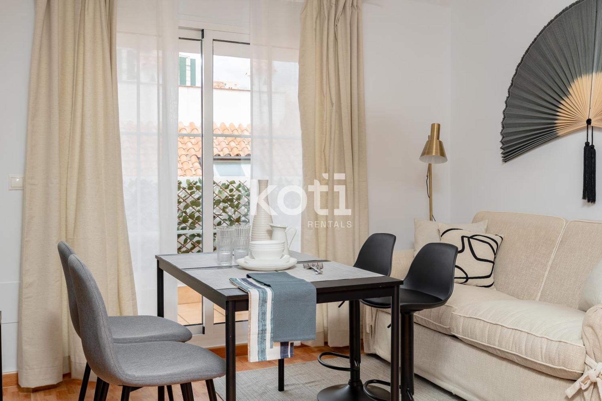 Koti Rentals - Sandy Beach Apartment Фуенхірола Екстер'єр фото