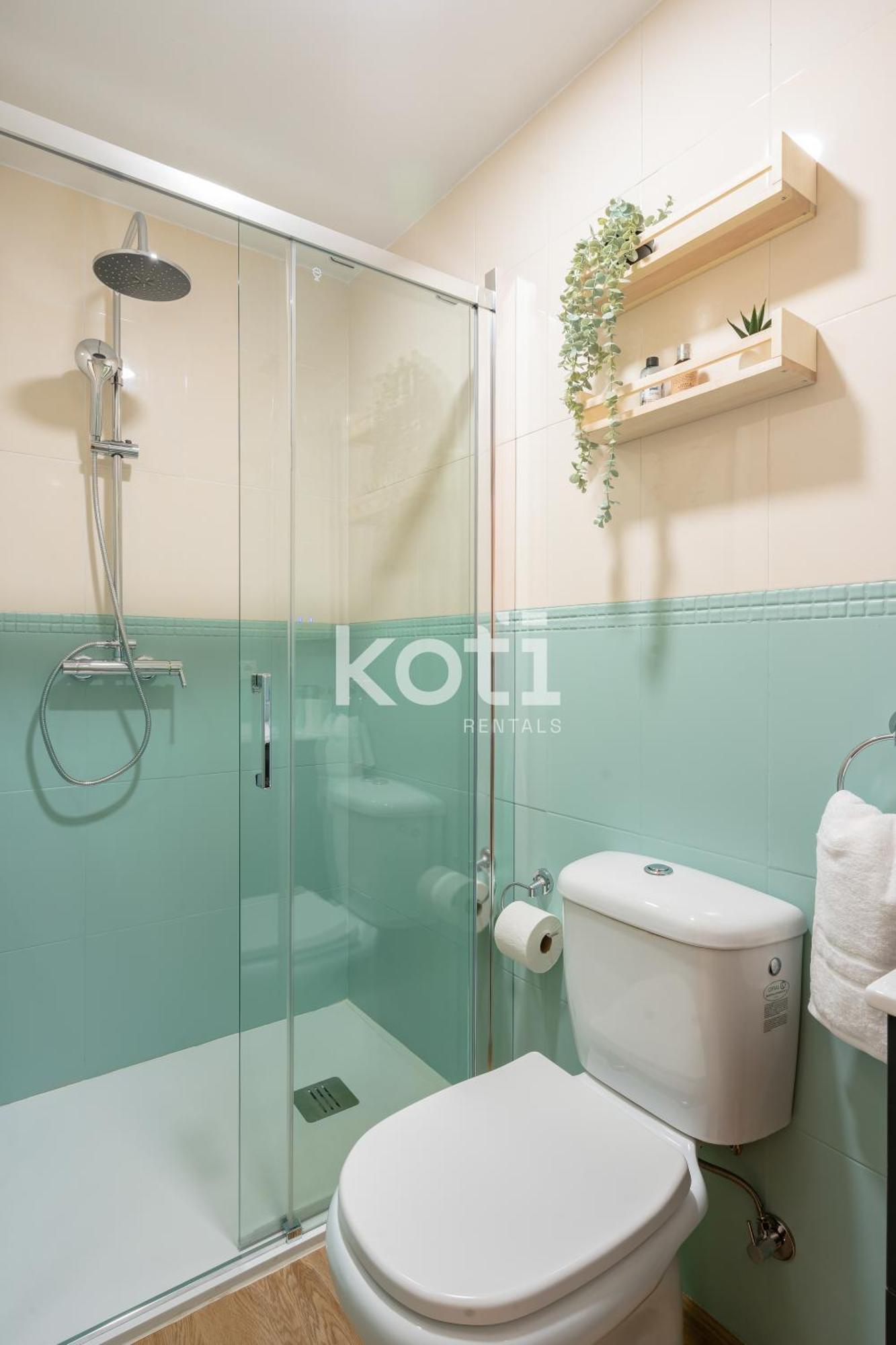 Koti Rentals - Sandy Beach Apartment Фуенхірола Екстер'єр фото