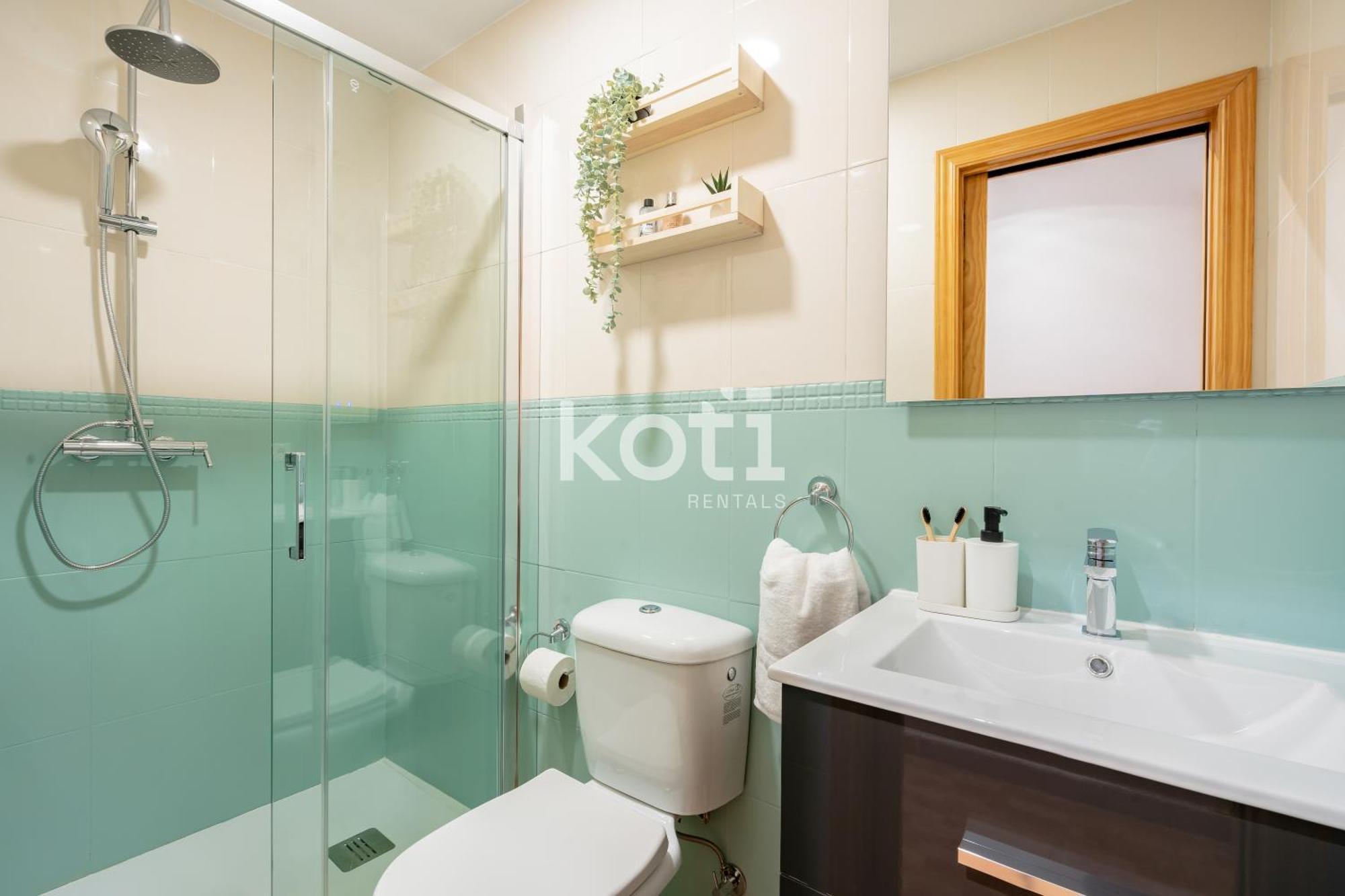 Koti Rentals - Sandy Beach Apartment Фуенхірола Екстер'єр фото