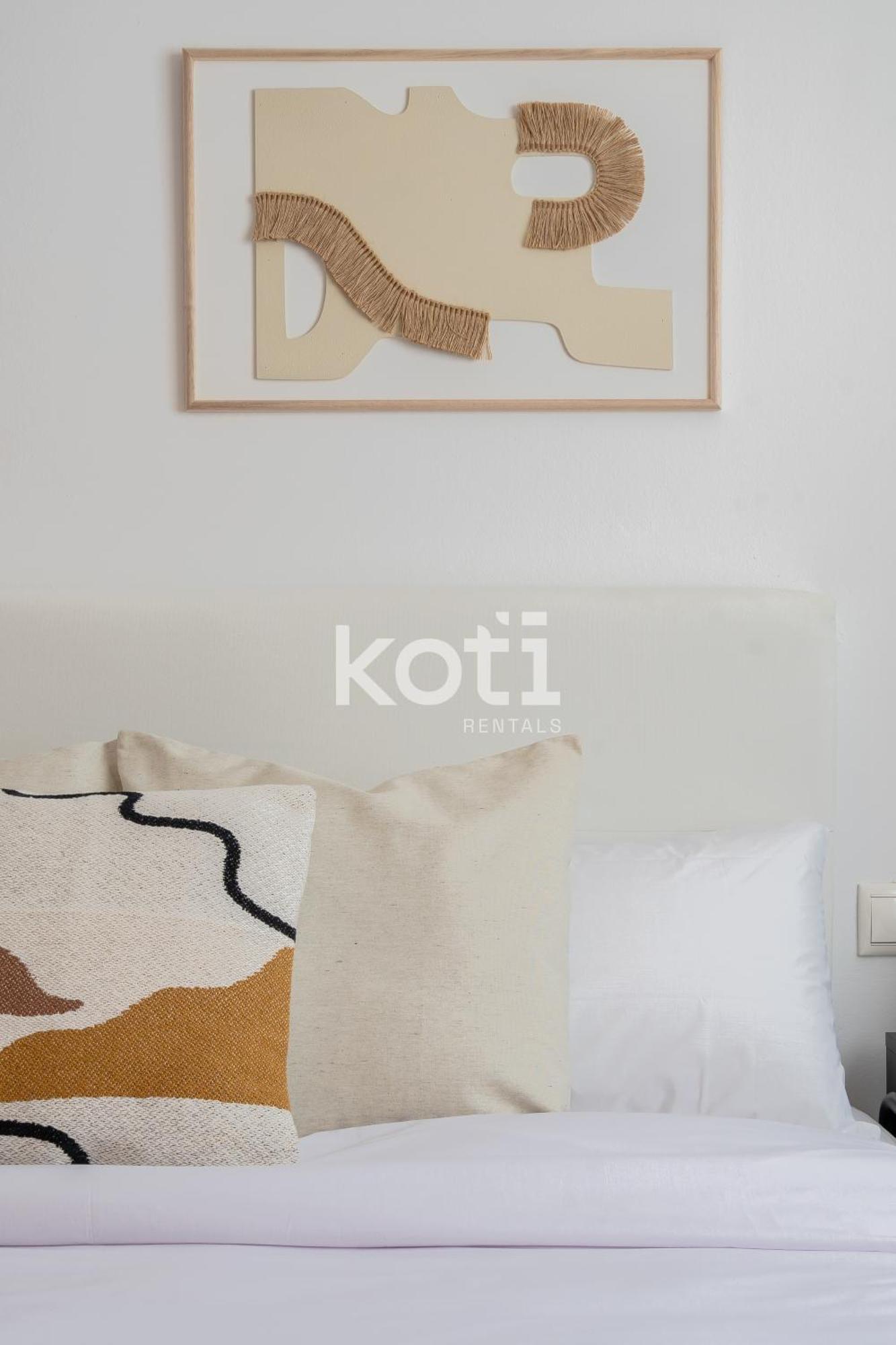 Koti Rentals - Sandy Beach Apartment Фуенхірола Екстер'єр фото