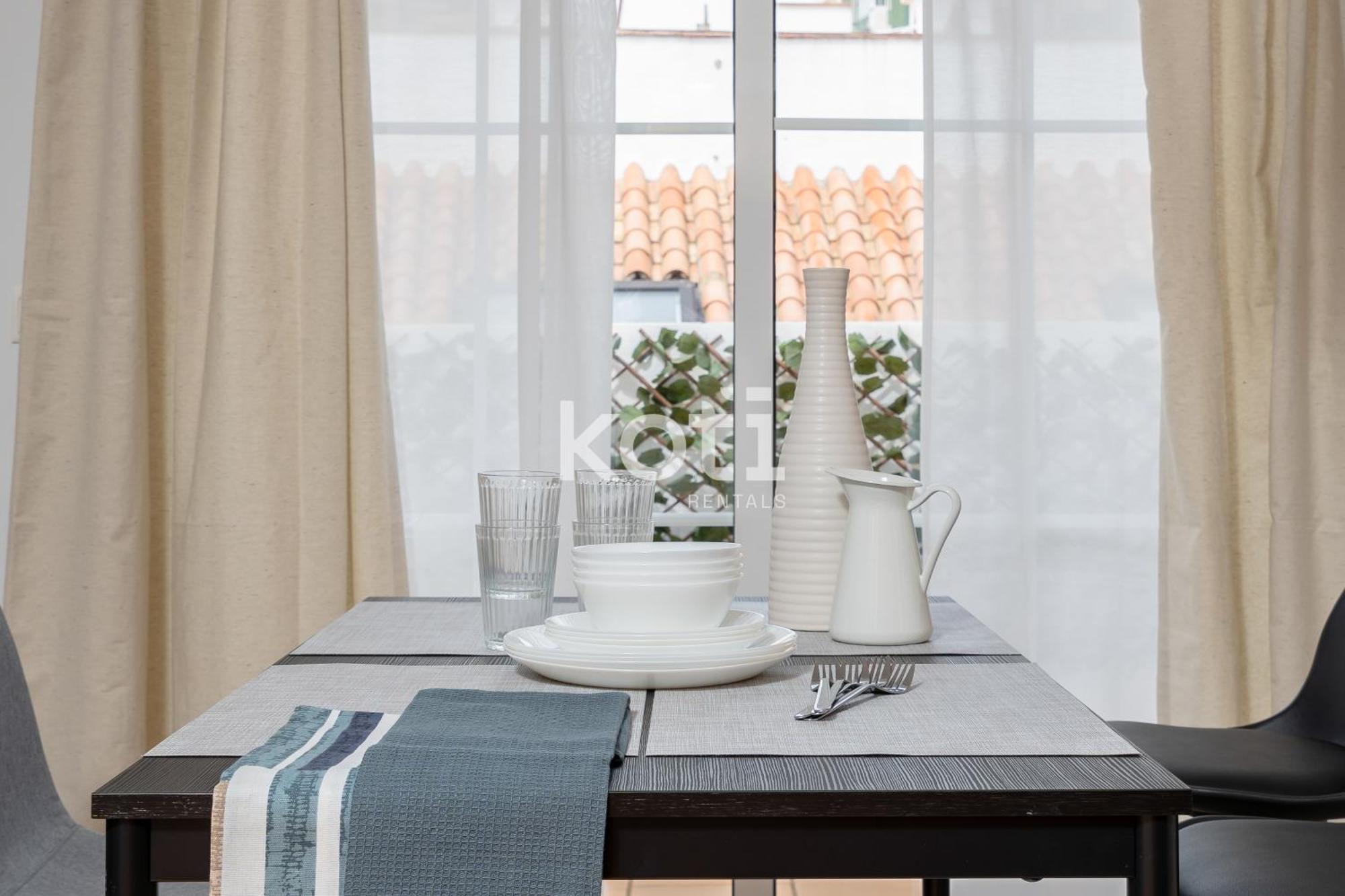Koti Rentals - Sandy Beach Apartment Фуенхірола Екстер'єр фото