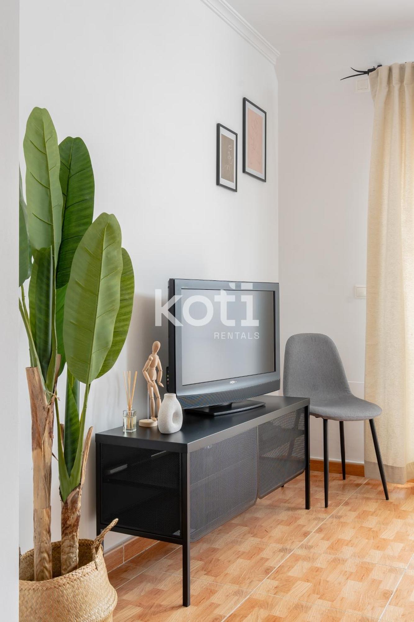 Koti Rentals - Sandy Beach Apartment Фуенхірола Екстер'єр фото